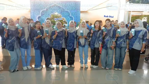 Keberangkatan Kak Tri, Kak Dini, dan teman-teman satu perusahaan mereka ke Jepang di tanggal 11 Mei 2026